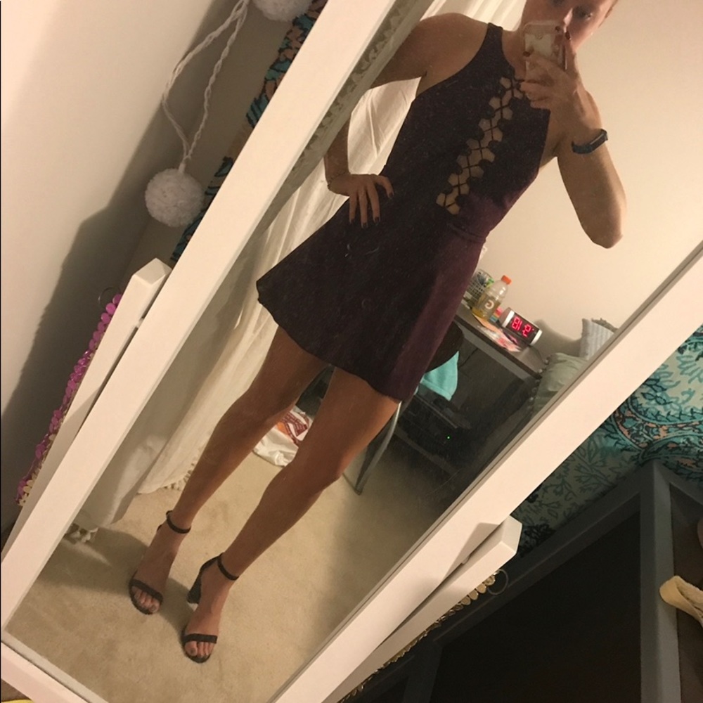 Urban Outfitters Maroon Lace Up Front Dress - Picture 2 of 5